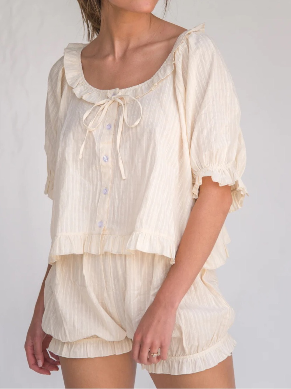 Sonderhaus Romeo Sleep Shorts in Cream Eyelet - Picture 2 of 8